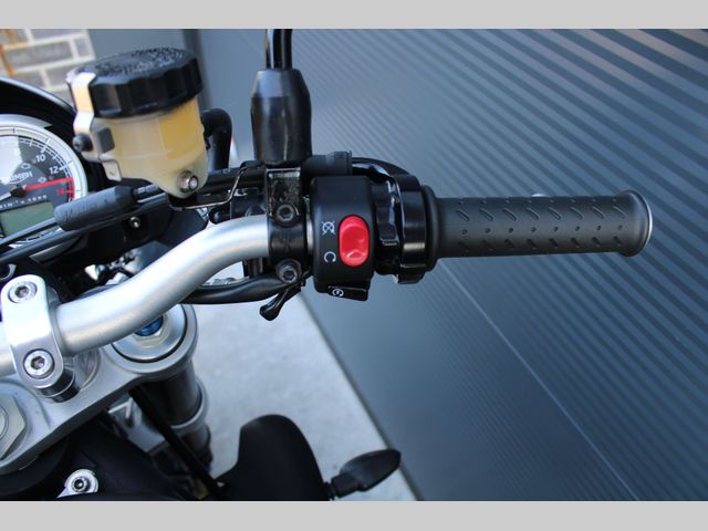 triumph - street-triple-r