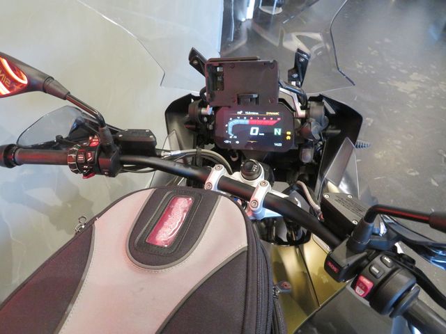 bmw - r-1250-gs-adventure