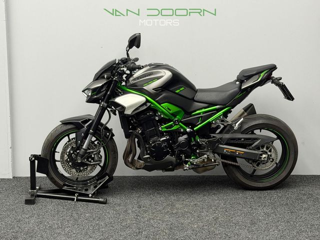 kawasaki - z900