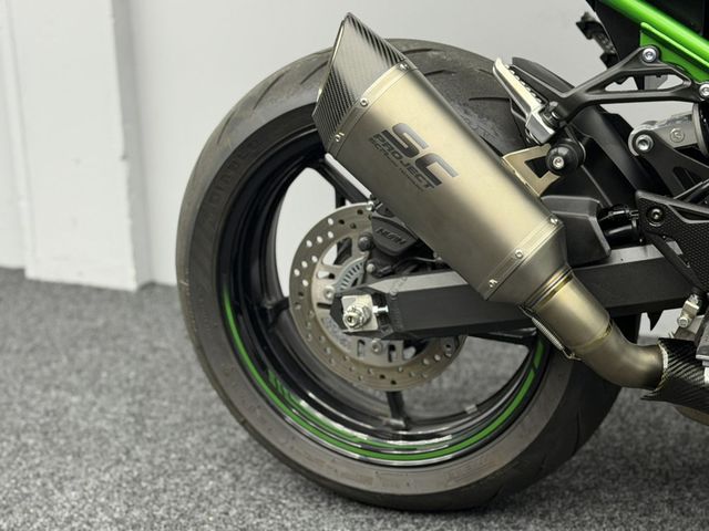 kawasaki - z900