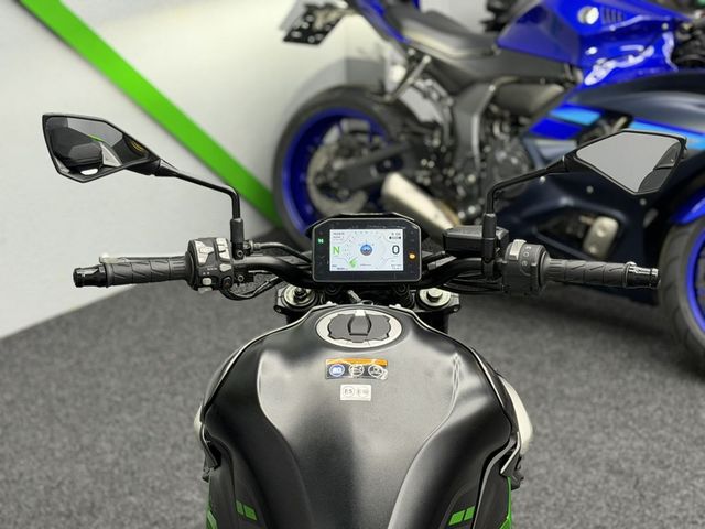 kawasaki - z900