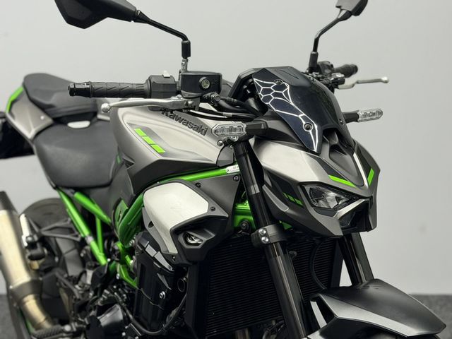kawasaki - z900