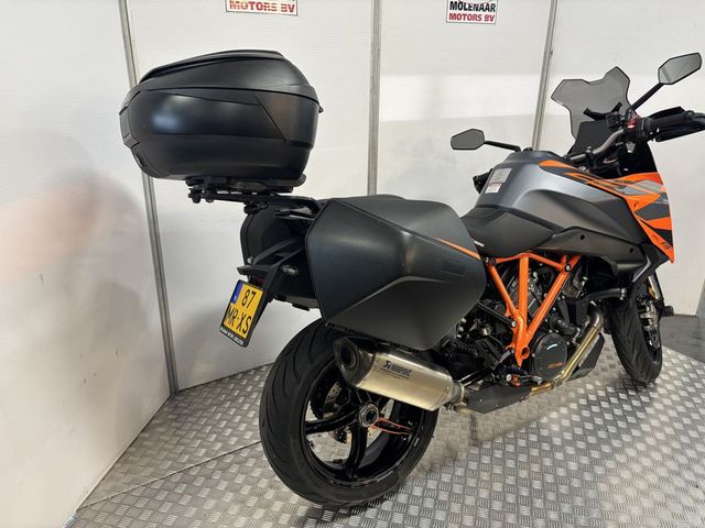 ktm - 1290-super-duke-gt