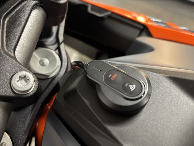 ktm - 1290-super-duke-gt