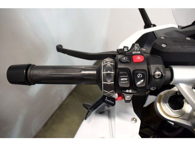 bmw - r-1250-rs