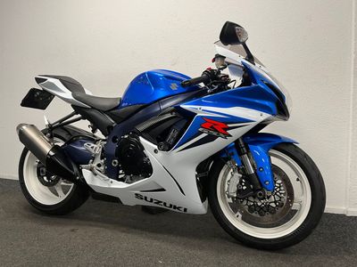 SUZUKI GSX-R 600 – foto 3