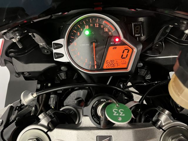 honda - cbr-1000-rr-fireblade