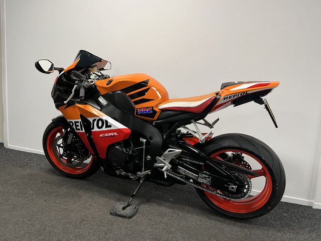 honda - cbr-1000-rr-fireblade