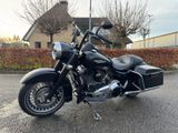 HARLEY-DAVIDSON ROAD KING FLHR