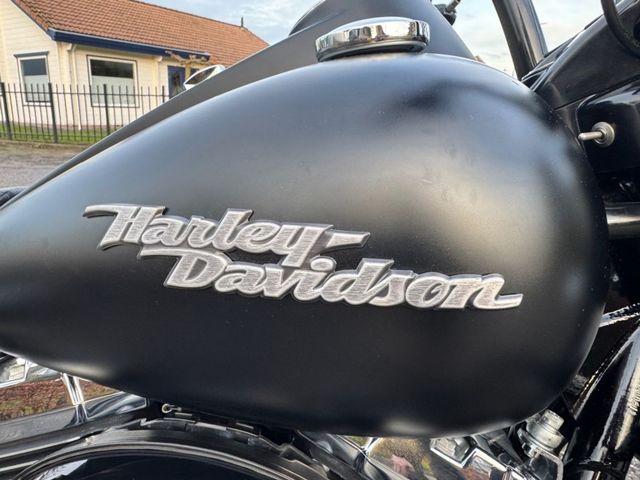 harley-davidson - road-king-flhr