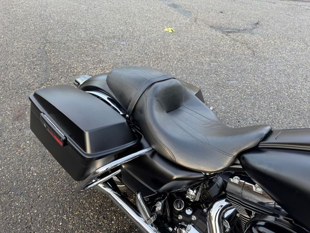 harley-davidson - road-king-flhr