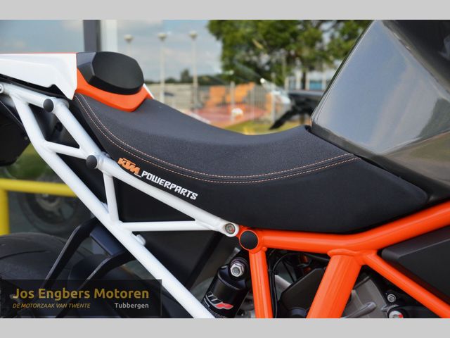 ktm - 1290-super-duke-r
