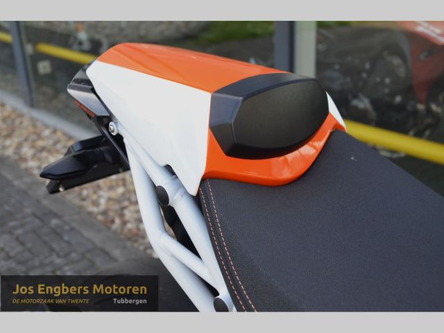 ktm - 1290-super-duke-r