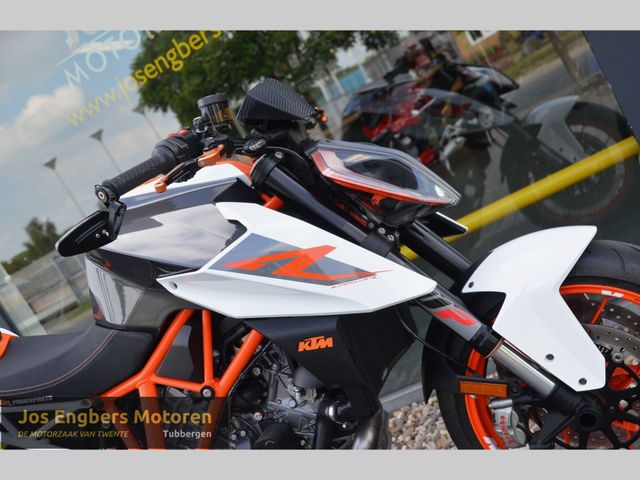 ktm - 1290-super-duke-r
