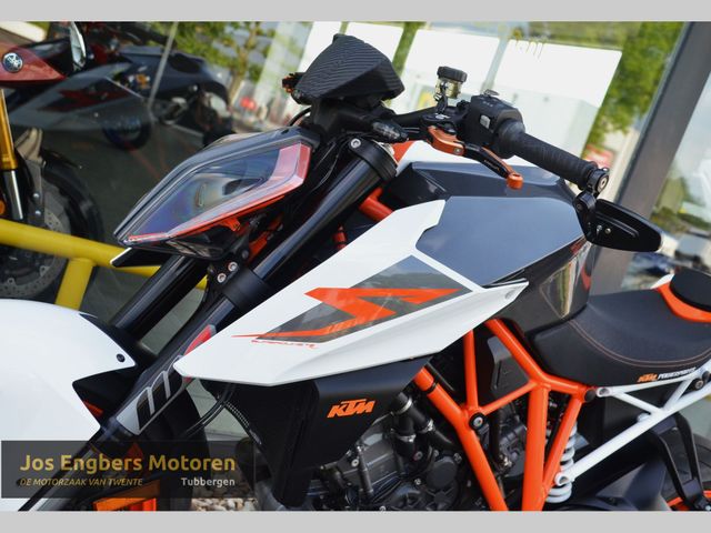 ktm - 1290-super-duke-r