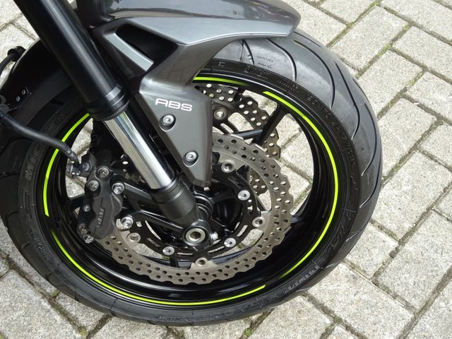 kawasaki - z900-performance