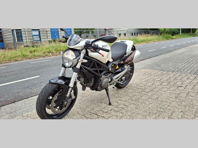 ducati - monster-696