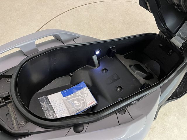 yamaha - x-max-300-abs