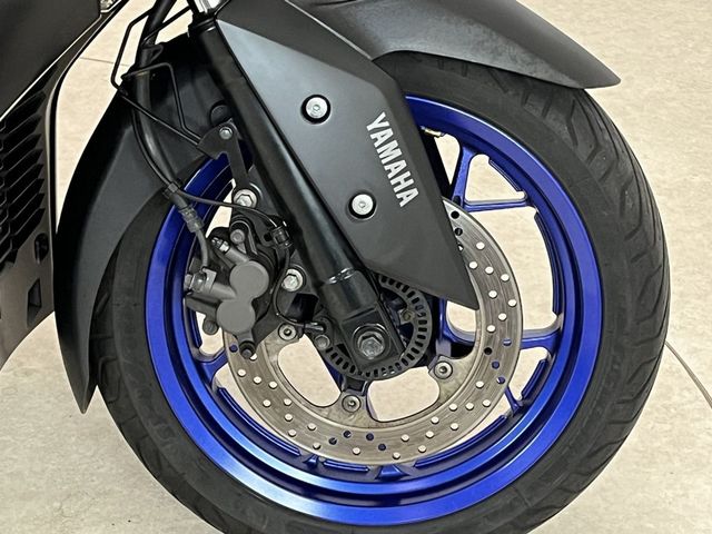 yamaha - x-max-300-abs