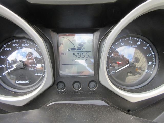 kawasaki - j-300