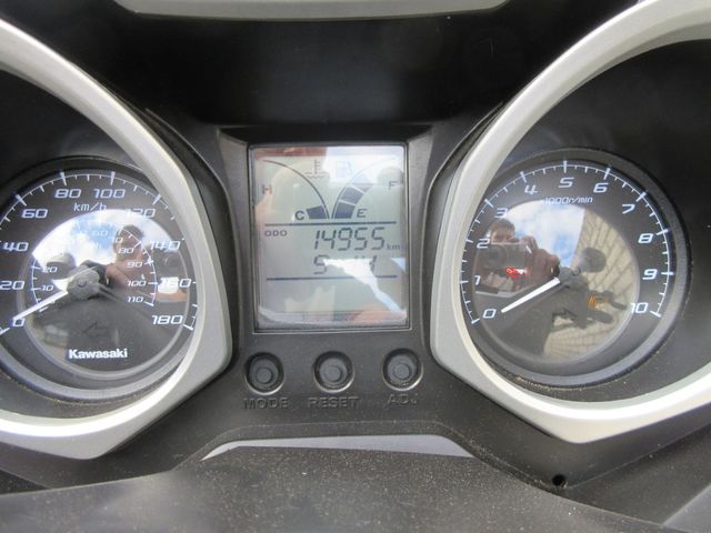 kawasaki - j-300