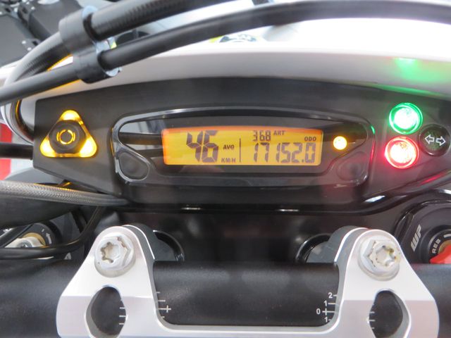 husqvarna - 701-supermoto
