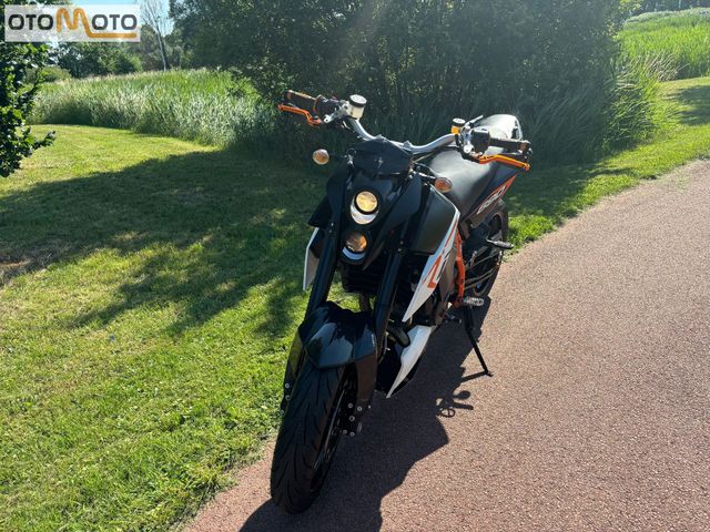 ktm - 690-duke-r