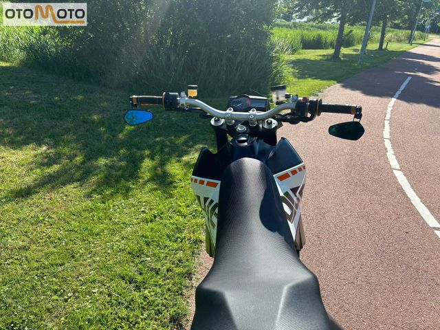 ktm - 690-duke-r