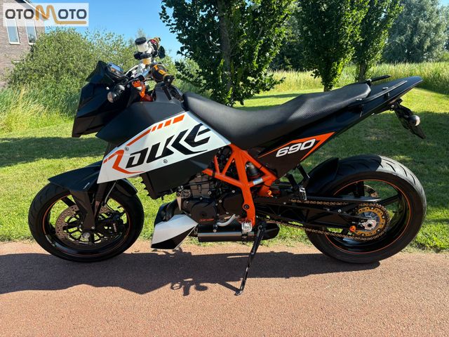 ktm - 690-duke-r