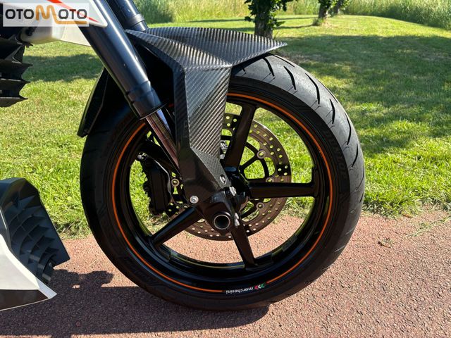 ktm - 690-duke-r