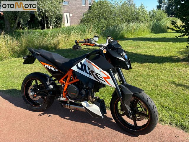 ktm - 690-duke-r