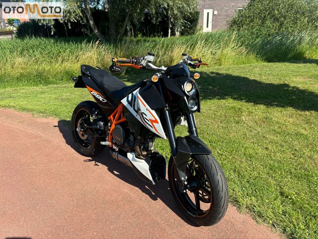 ktm - 690-duke-r