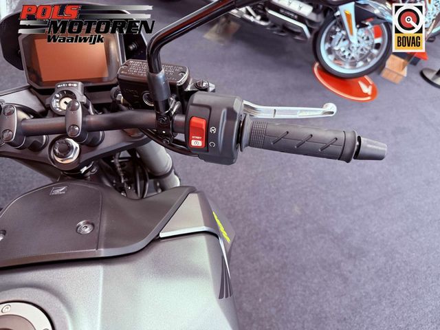 honda - cb-750-hornet
