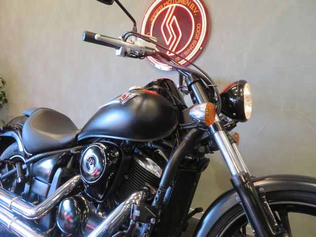 kawasaki - vn-900-custom
