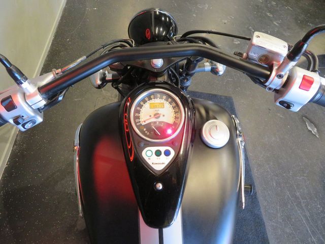 kawasaki - vn-900-custom