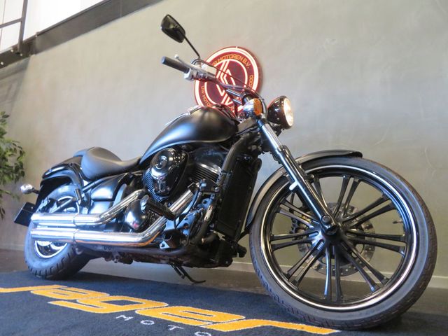 kawasaki - vn-900-custom