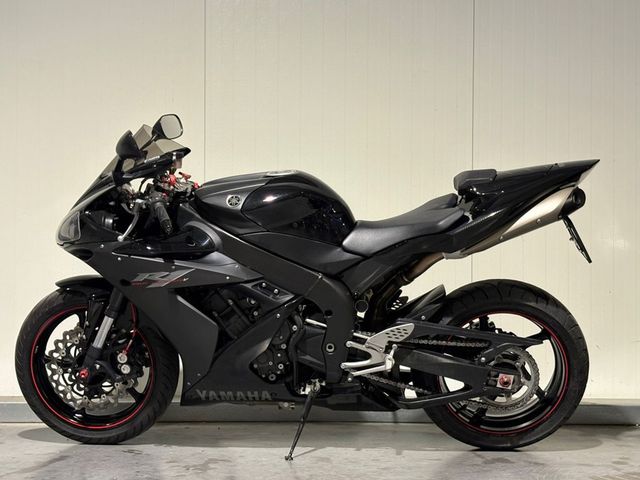 yamaha - yzf-r1