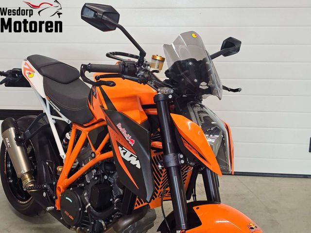 ktm - 1290-super-duke-r