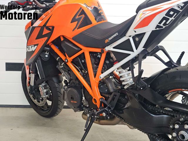 ktm - 1290-super-duke-r