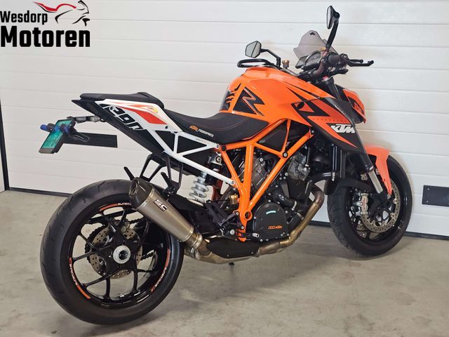 ktm - 1290-super-duke-r