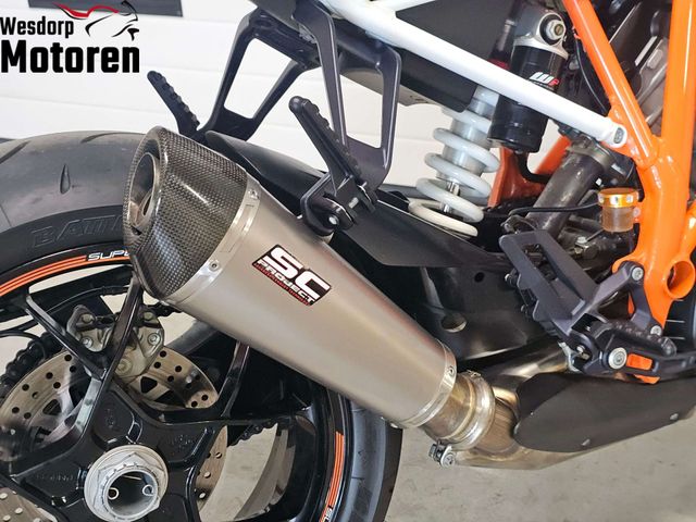 ktm - 1290-super-duke-r