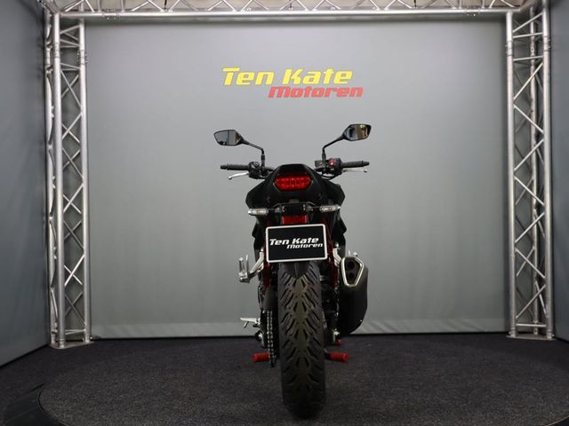 honda - cb-750-hornet