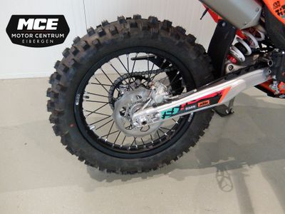 KTM 300 EXC SIX DAYS – foto 2