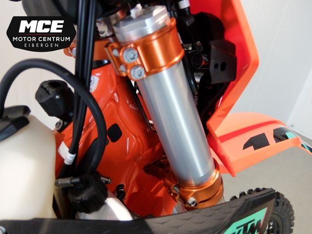ktm - 300-exc-six-days