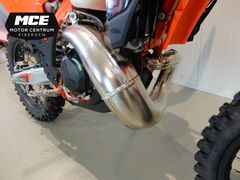 KTM 300 EXC SIX Days 2026 nieuw – foto 7 van 9