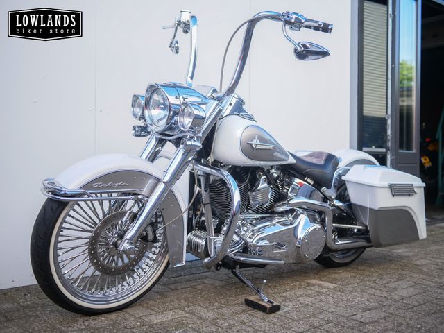 harley-davidson - softail-deluxe