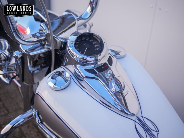 harley-davidson - softail-deluxe