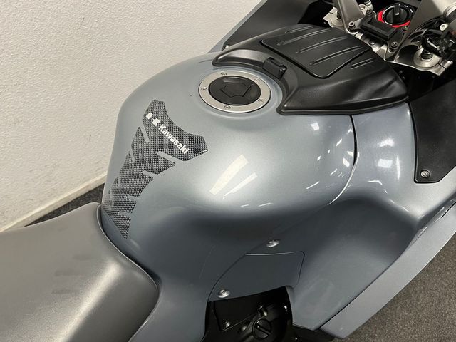 kawasaki - gtr-1400