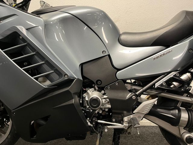 kawasaki - gtr-1400