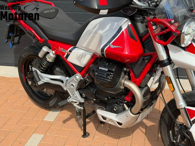 moto-guzzi - v-85-tt-evocative-graphics-850
